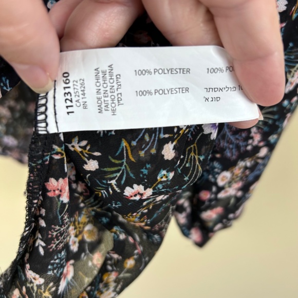 Black Tape women’s lightweight floral blouse size large - Picture 4 of 9